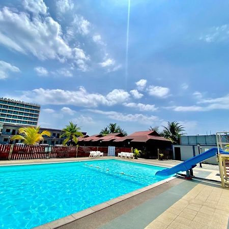 Langgura Baron Resort Pantai Cenang  Bagian luar foto