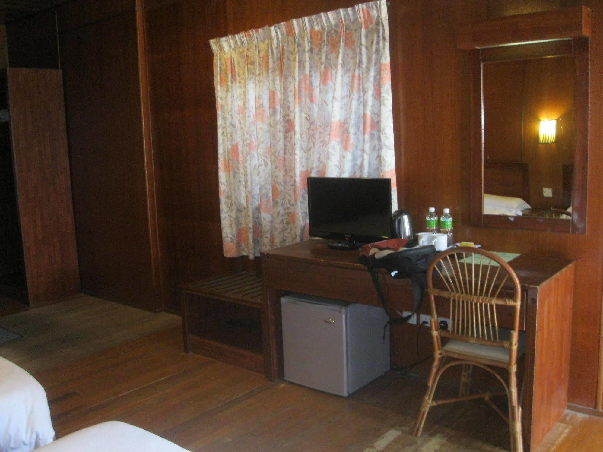 Langgura Baron Resort Pantai Cenang  Bagian luar foto